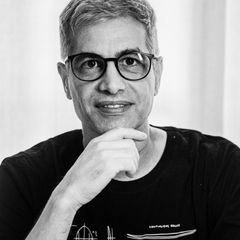 Retrato de banco de imagens usado como avatar ilustrativo